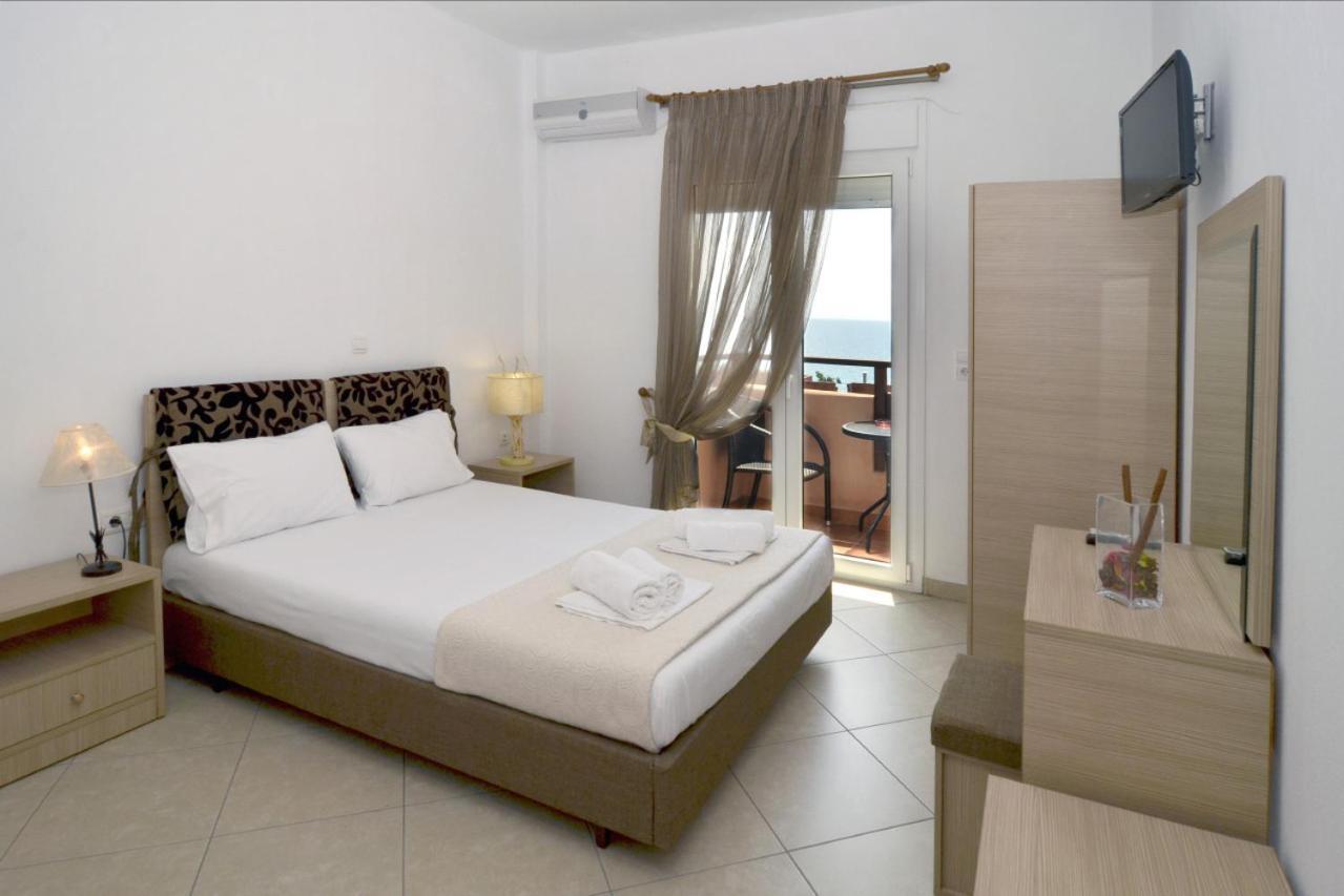 Inanthi Apartment Potos Exterior photo